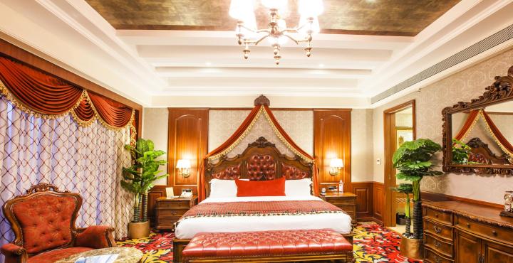 Hotel Express Inn